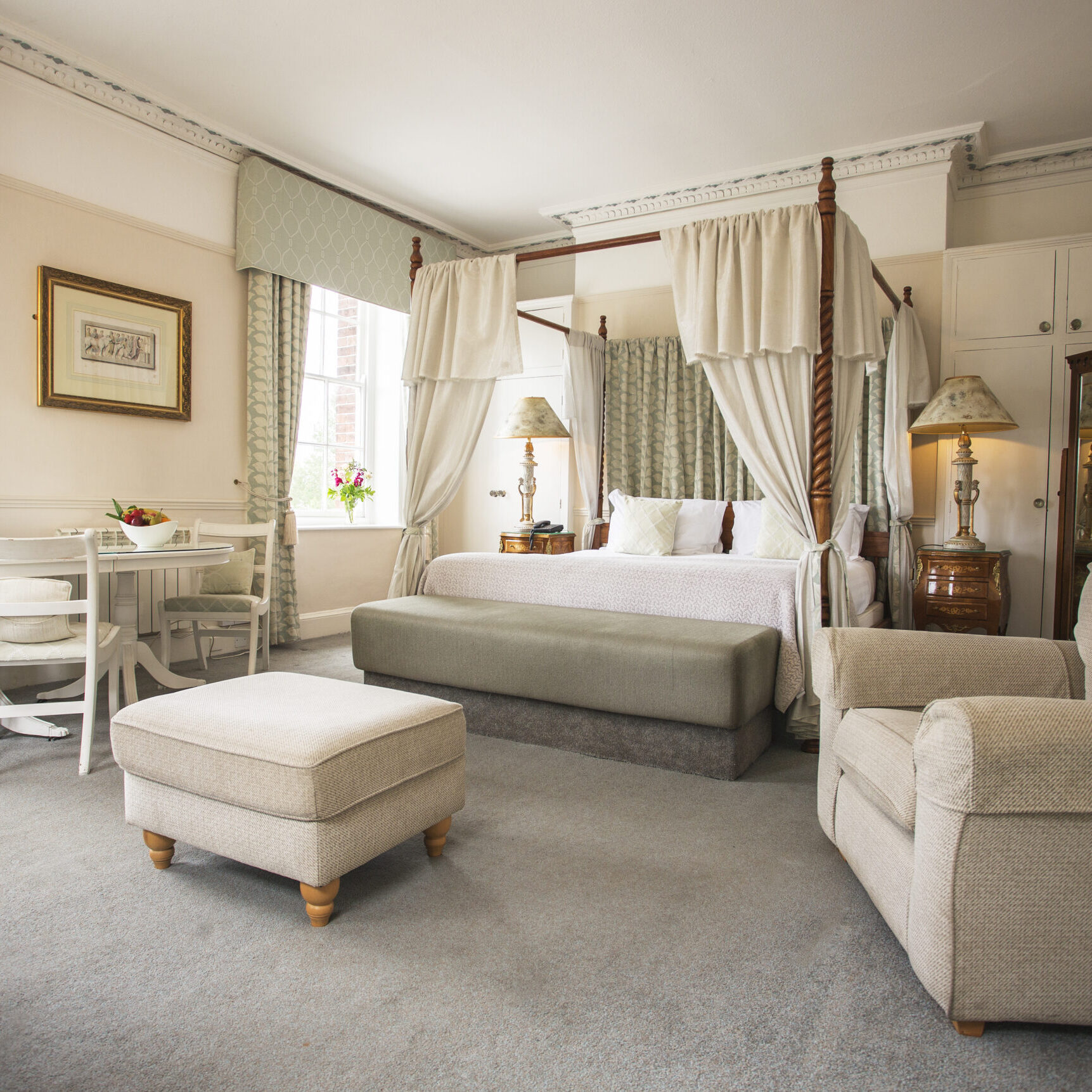 Four Poster Room Worcester